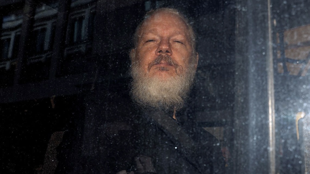 Assange compareció ante la Corte británica que definirá si lo extradita a EEUU