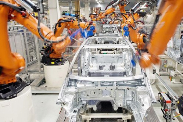 Volkswagen instalará 2.200 robots en sus plantas