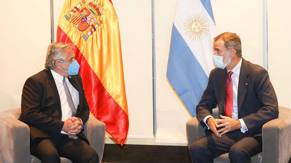 Alberto Fernández se reunió con el vicepresidente de España y con el rey Felipe VI