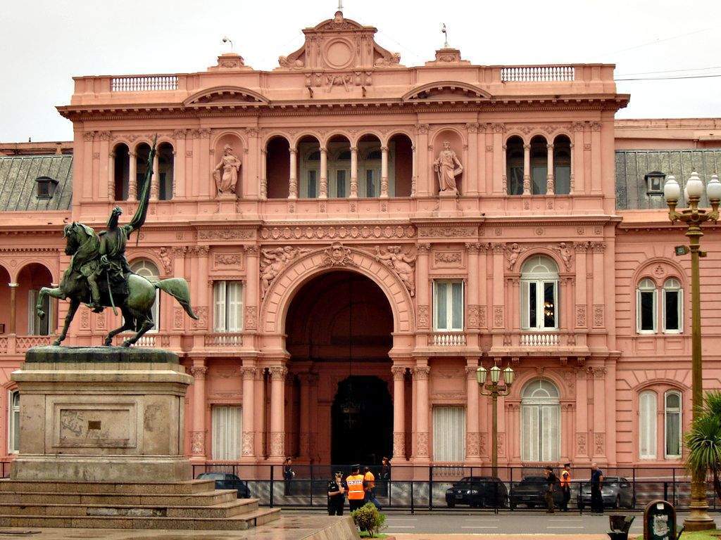 El Poder Ejecutivo promulga la Ley de Presupuesto  Nº 27591, con observaciones