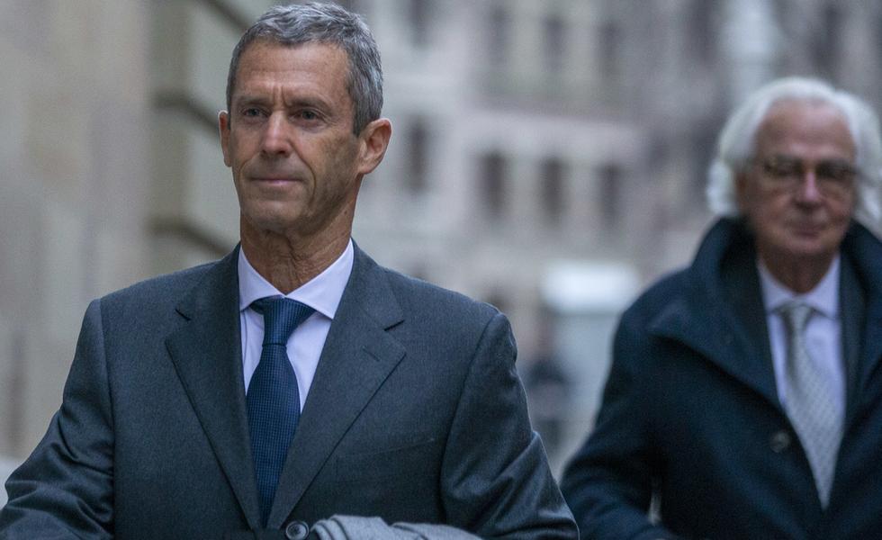 Magnate de la minería condenado por soborno en acuerdo con Guinea