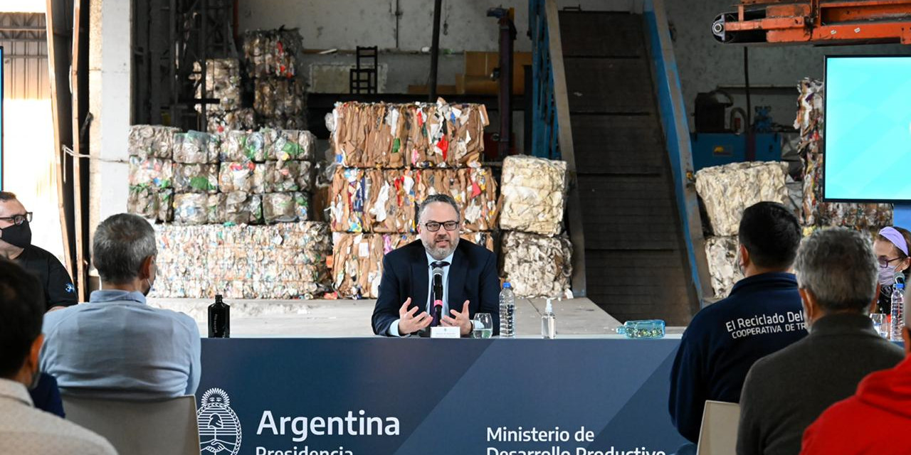 $400 millones para cooperativas de producción y valorización sobre materiales de desecho