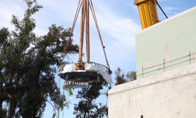 Comenzó la instalación del ciclotrón del Centro Argentino de Protonterapia