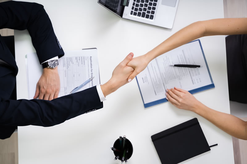 Smart contracts y el derecho argentino: Un análisis de su inserción en el ordenamiento jurídico nacional