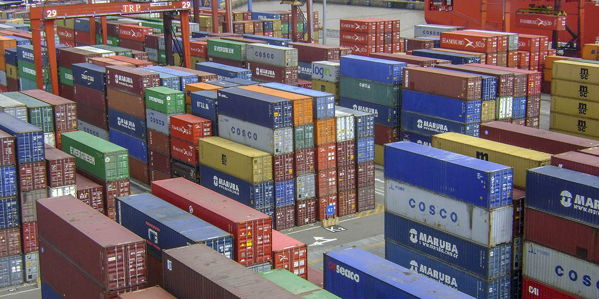 Análisis de las importaciones de bienes de consumo por actividad y empresa: cantidades y empresas, con datos acumulados al 3° trimestre 2025