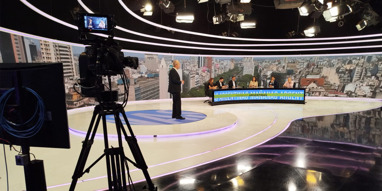 C5N inaugura escenografía con pantallas Multiled de gran formato diseñadas para TV en vivo