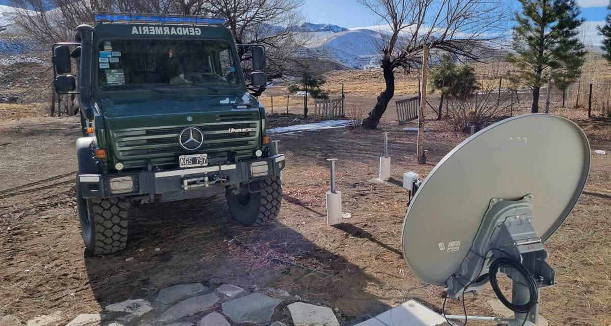 Internet satelital de ORBITH para Gendarmería: un despliegue con helicópteros en alta montaña