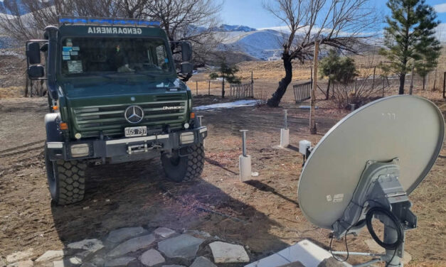 Internet satelital de ORBITH para Gendarmería: un despliegue con helicópteros en alta montaña