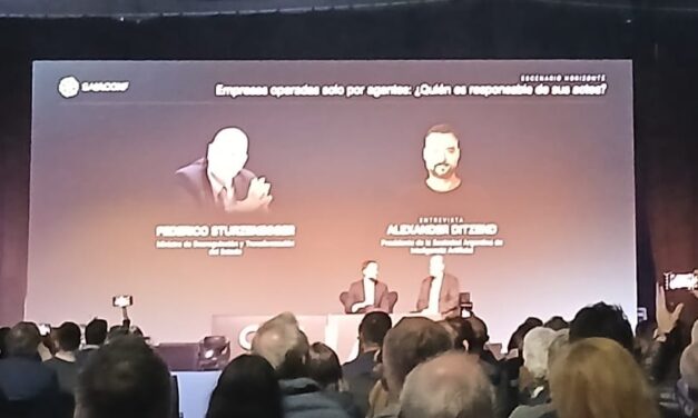 En SAIAConf 2026 Sturzenegger habló de las sociedades automatizadas